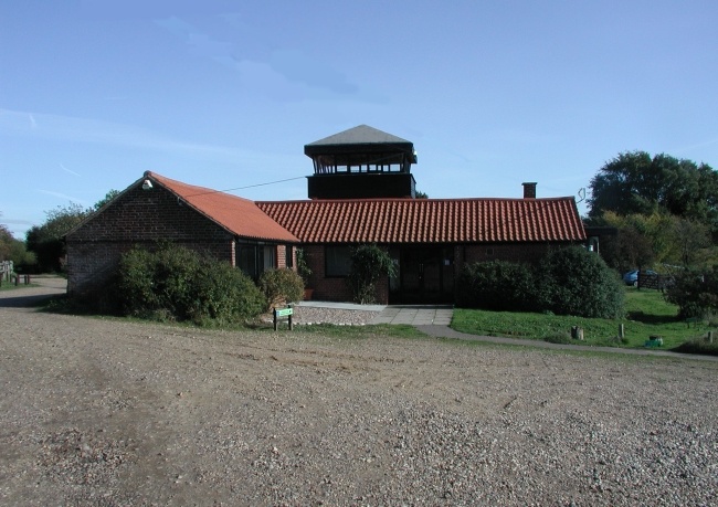 Fingringhoe Wick, Main